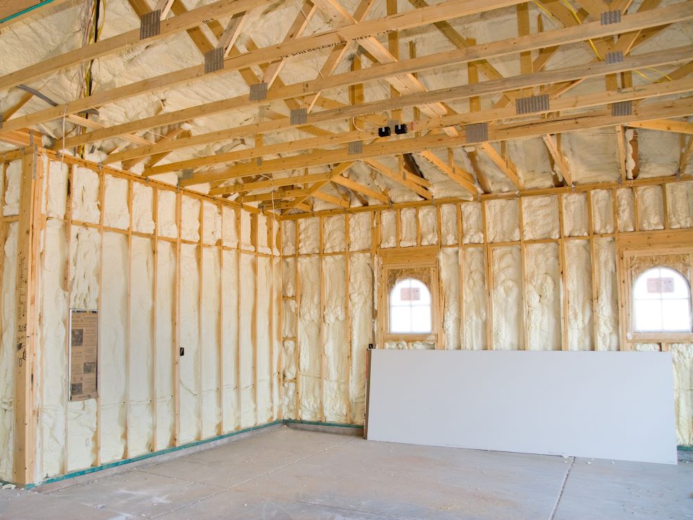 هل يمكن تنفيذ العزل دون إخلاء المبنى؟