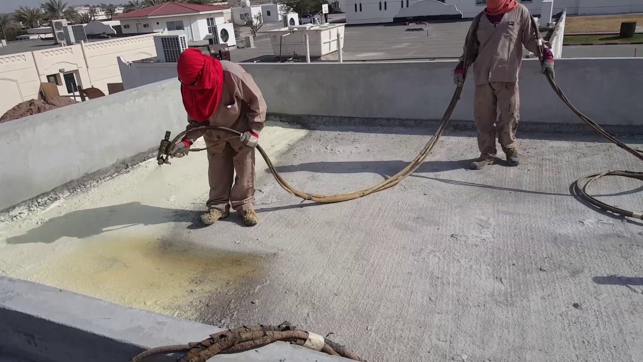 عازل اسطح مائي